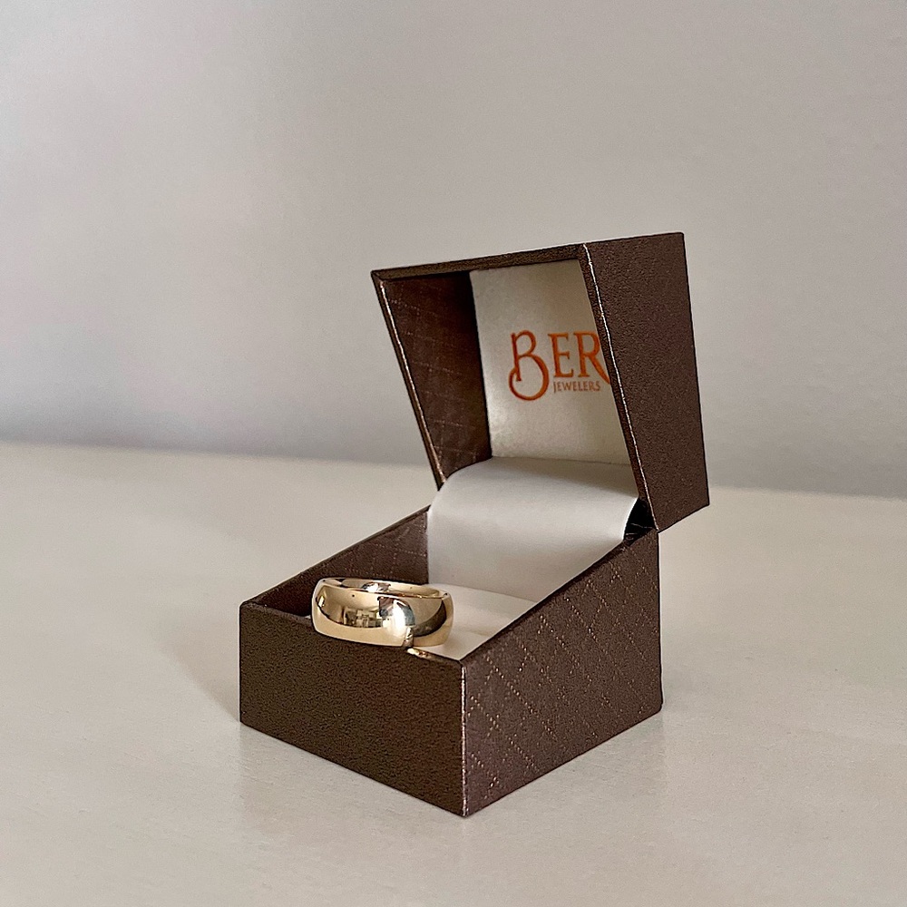 Men’s Wedding Band